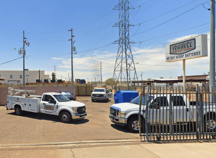 Battery Store in Phoenix, AZ